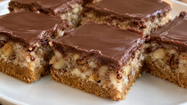 Fantasio Bars with Graham Cracker Crust